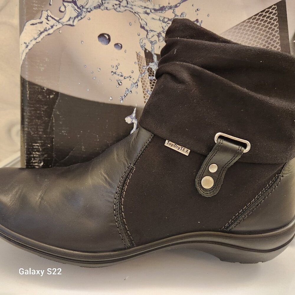 Romika "Cassie 12" Canyon Kombi boots. NIB. Size: Various